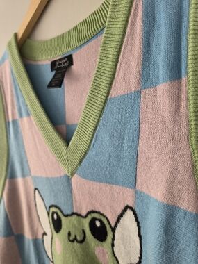 Sweet Society Frog Vest